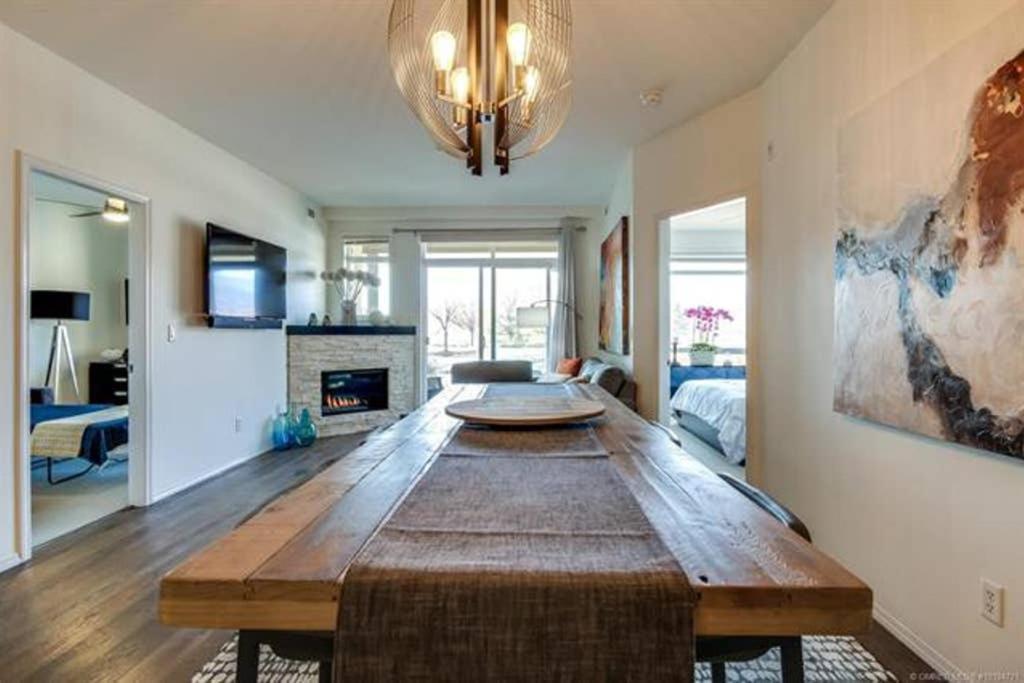Tranquil Waterfront Condo Kelowna Exterior photo