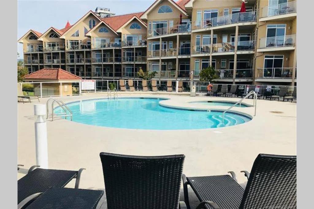 Tranquil Waterfront Condo Kelowna Exterior photo